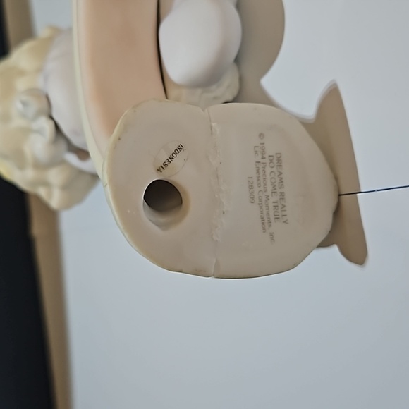 PRECIOUS MOMENTS Figurine Dreams Really Do Come True 1994‎ Rainbow Gold … - Picture 5 of 7